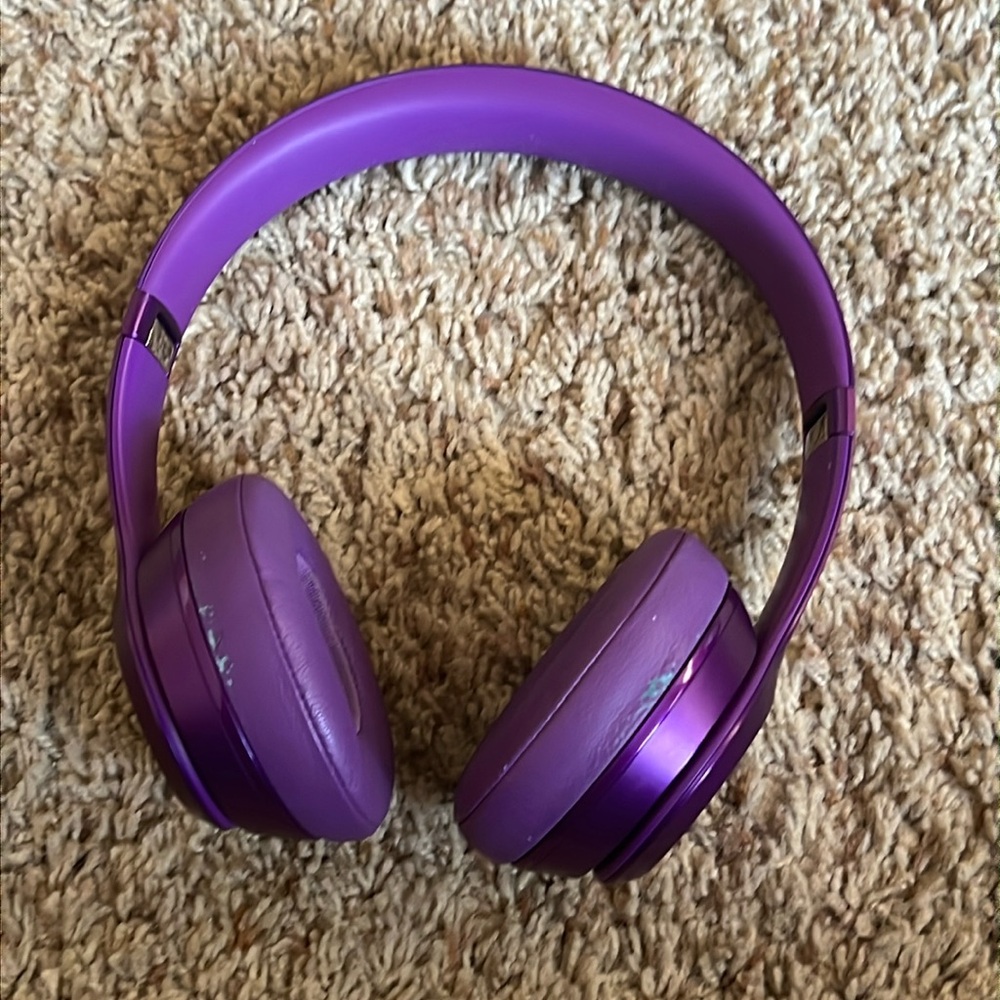 Beats Solo purple headphones last year they have a cord